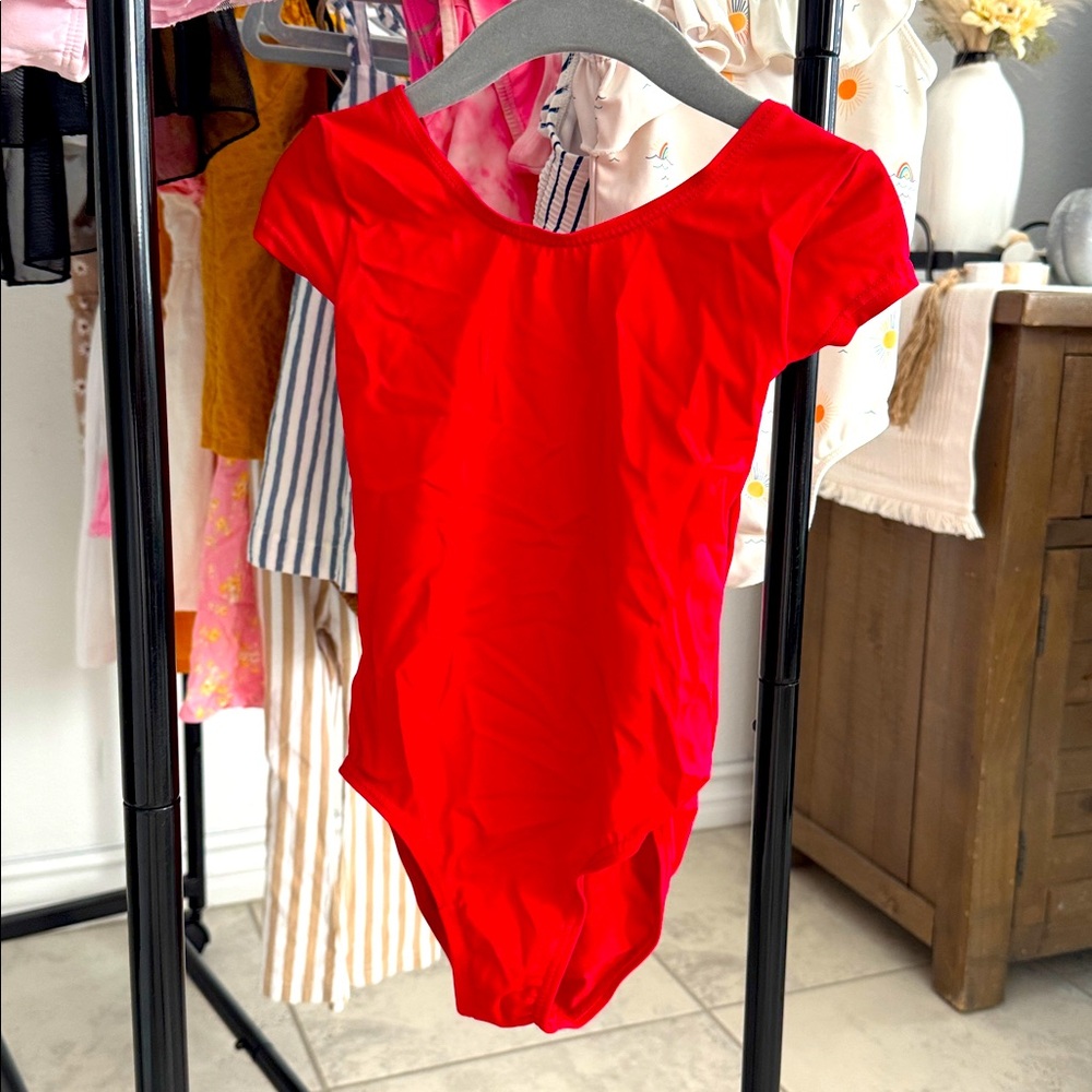 Weismann Dance Leo Red
